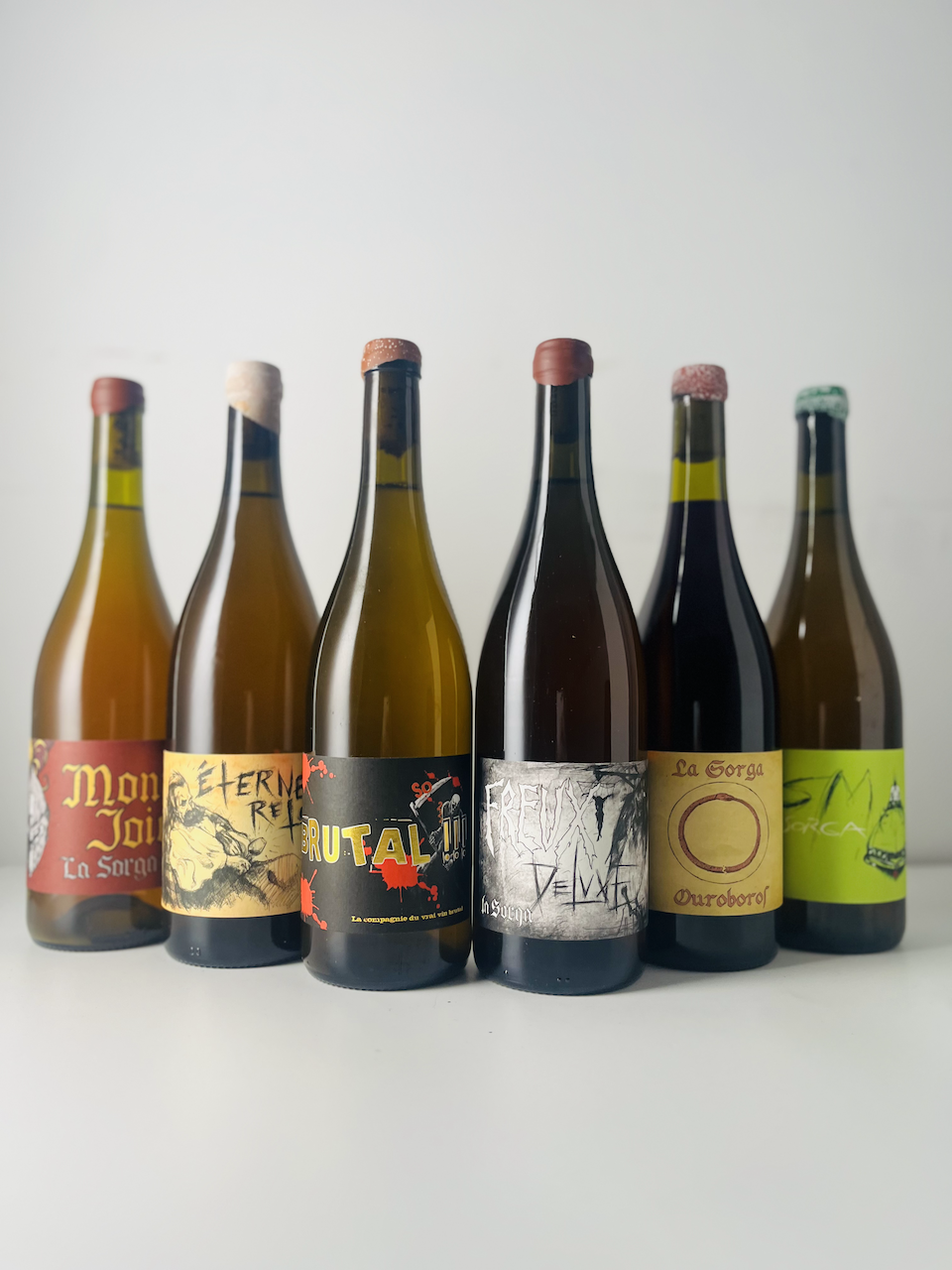 Get a 10 % discount when you uy this tasting box from La Sorga. One of our favourite natural winemakers based in Languedoc.