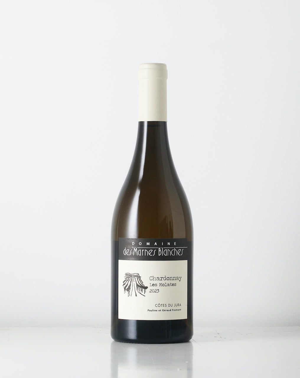 Chardonnay from Jura, natural wine by Marnes Blanches. Unfined, nfiltered and no sulfites added.