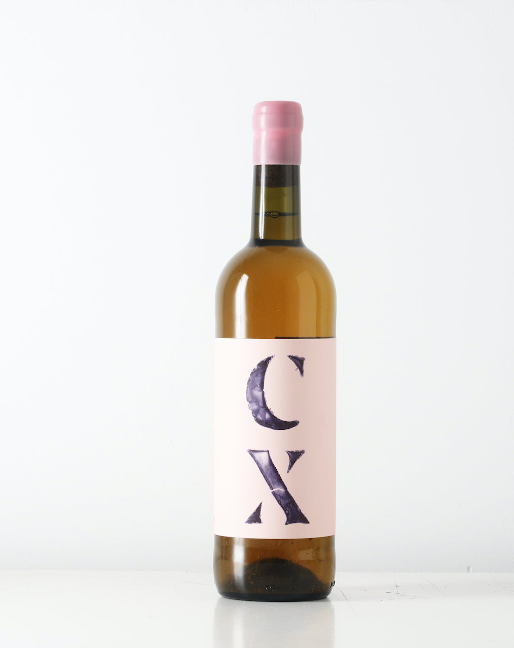 The Xarel-Lo Vermell has a somewhat pink skin that leaves the CX with a pink/orange look. Some maceration gives this natural wine from Partida Creus more structure.