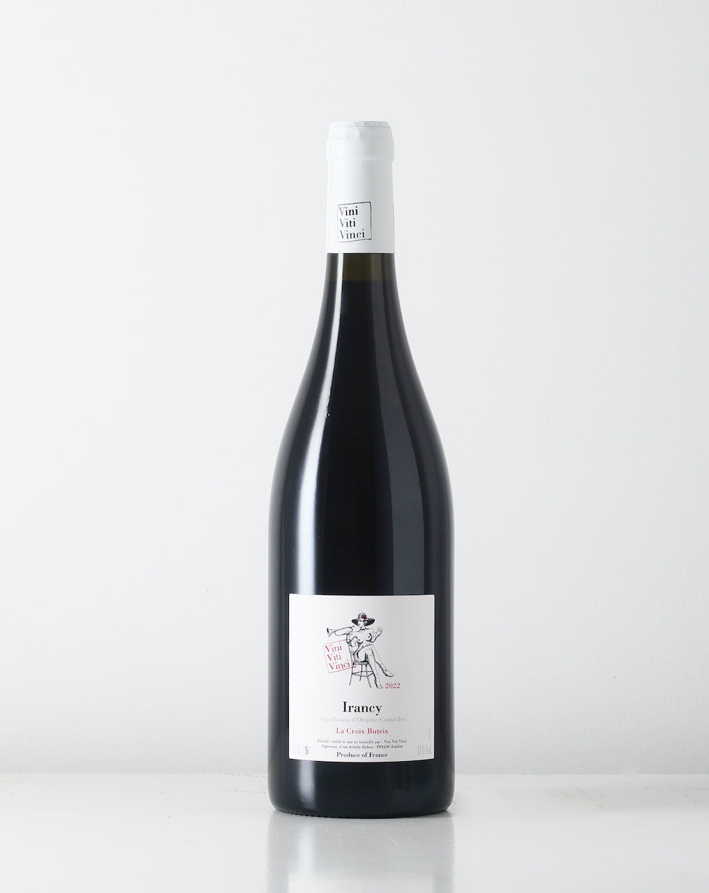 Here is a smooth and structured Pinot Noir from natural wine maker Vini Viti Vini in Burgundy.