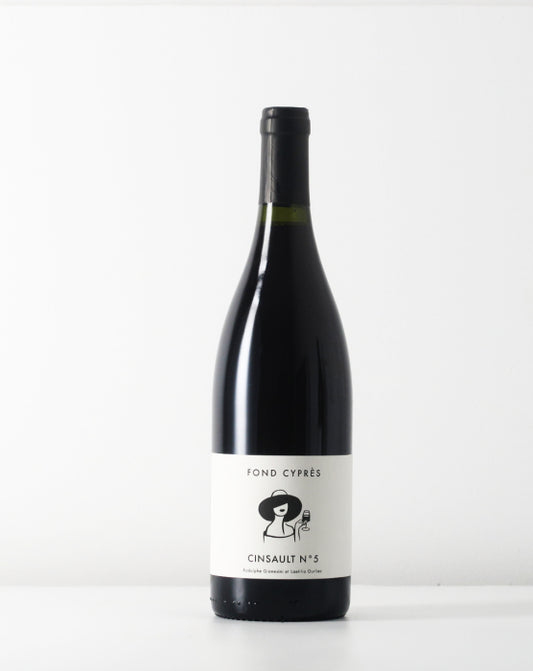 Highly drinkable and juicy Cinsault from Fond Cyprès in Languedaoc. They make really stable and energizing natural wine.