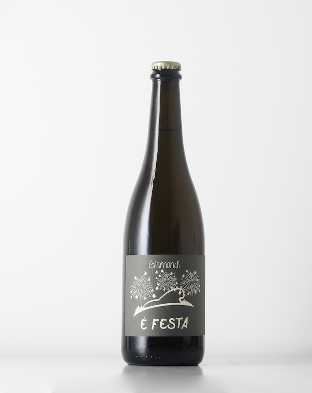 Delicious pet nat made from Falanghina grapes grown on a hillside in Campania. Gismondi makes natural wines without any additions.