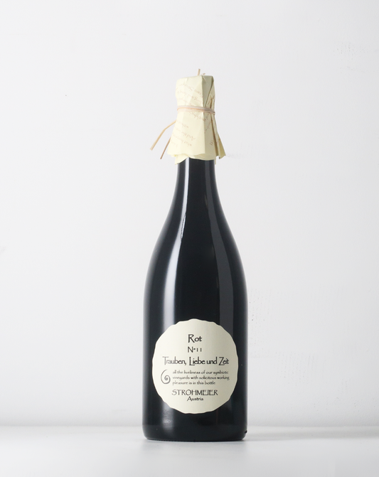 Strohmeier makes Rot from Zweigelt and Blauer Wildbacher. As always his natural wines comes withoud any added sulfites.